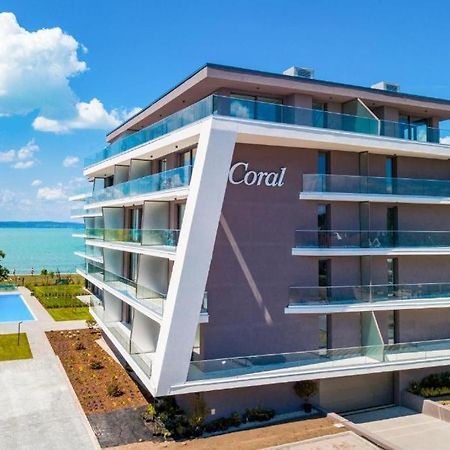 Coral Luxury Apartment Сиофок Екстериор снимка